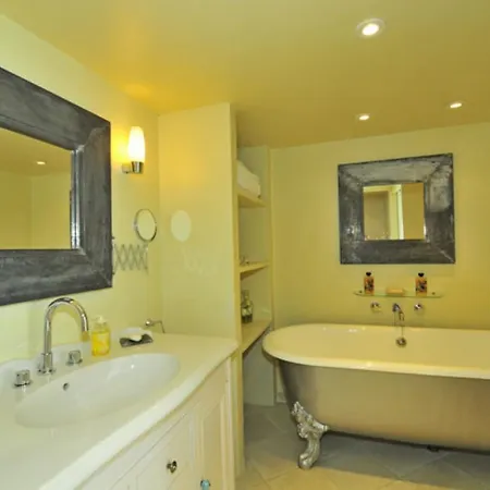 Villa Astounding Muriel In Saint Tropez Grimaud