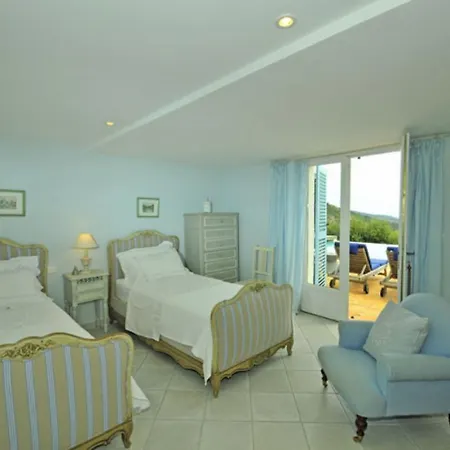 Villa Astounding Muriel In Saint Tropez *